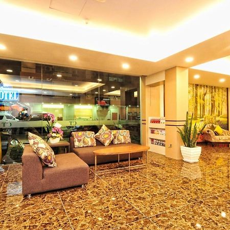 Hotel Zamburger Grand City Malacca Екстериор снимка
